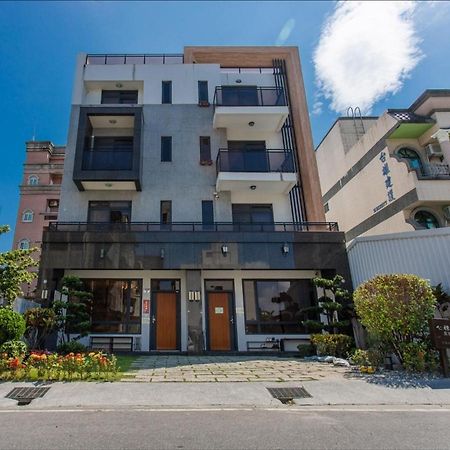 花蓮前站-艾莉小屋電梯民宿 Хуалянь Экстерьер фото